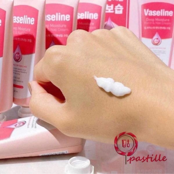 کرم مرطوب کننده عمیق وازلین کره ای برای دست و ناخن VASELINE- Deep Moisture Hand & Nail Cream